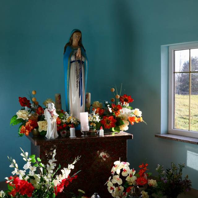 Wnętrze kaplicy na Łazach Kosztowskich, Autor: Centrum Promocji Doliny Sanu. Krzywcza