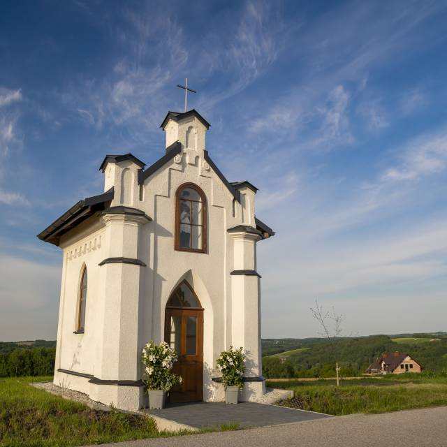 Przydrożna kaplica w Jaworniku Polskim, Autor: Daniel Gąsecki