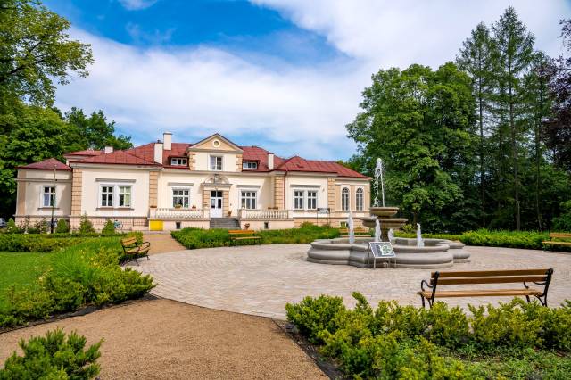 Zespół pałacowo-parkowy w Hadlach Szklarskich