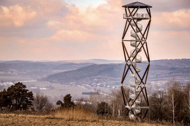 Wieża widokowa w Krzywczy