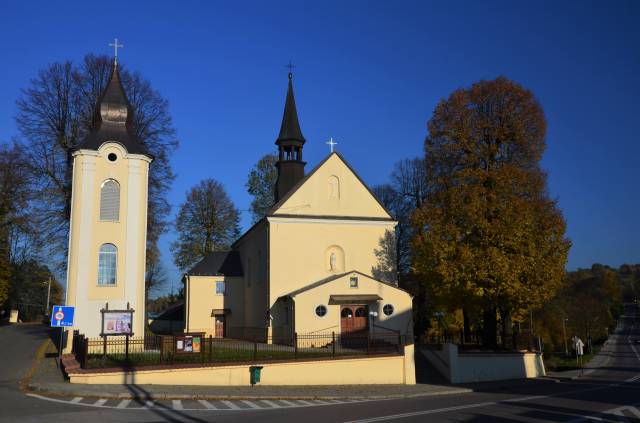 Kościół pw. Narodzenia NMP w Krzywczy 