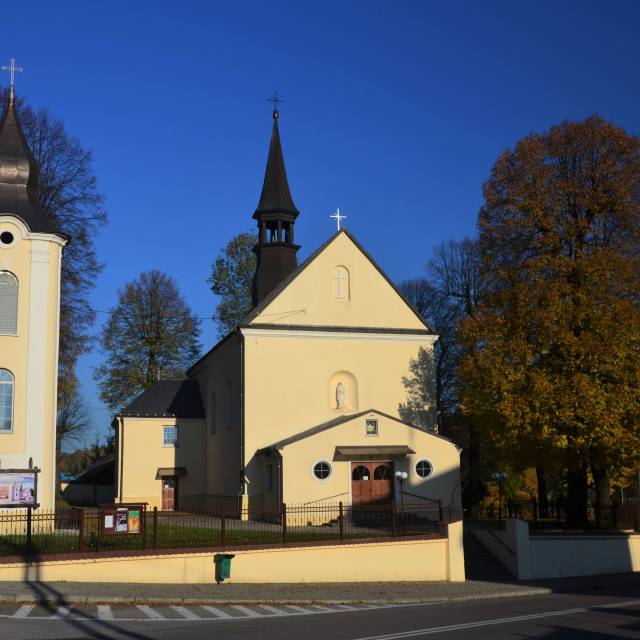 Kościół pw. Narodzenia NMP w Krzywczy, Autor: Robert Kaszycki