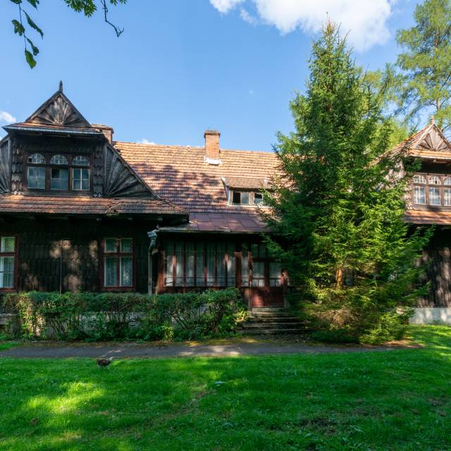 Zabytkowa plebania w Dydni, Autor: Grzegorz Cipora