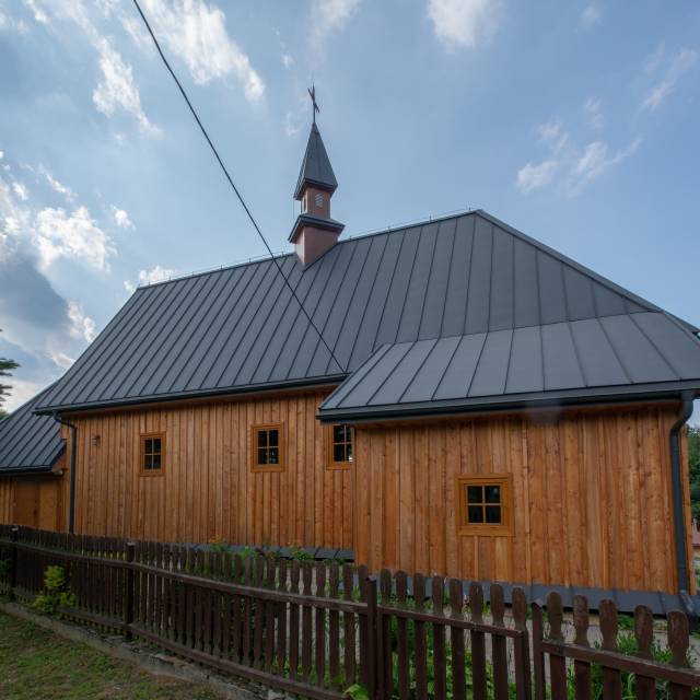 Kościół pw. Matki Bożej Łaskawej w Krzywem, Autor: Grzegorz Cipora