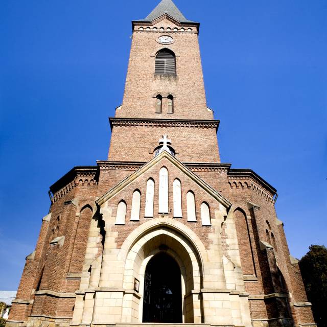 Kościół pw. Zwiastowania NMP i świętych Piotra i Pawła w Izdebkach, Autor: Przemysław Woźny