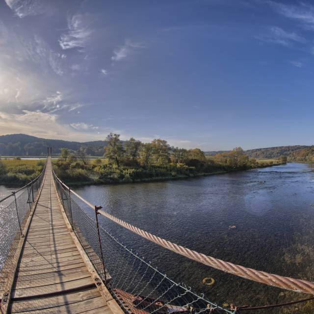 Kładka na rzece San w Warze, Autor: Daniel Gąsecki