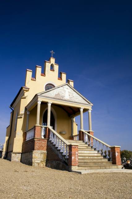 Kaplica grobowa w Izdebkach