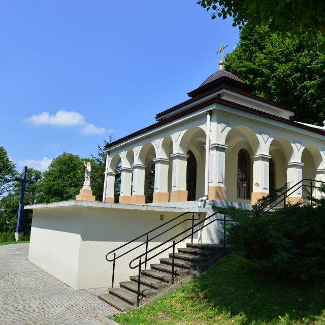 Kościół pw. Narodzenia Najświętszej Maryi Panny w Hyżnem, Autor: Jerzy Fil